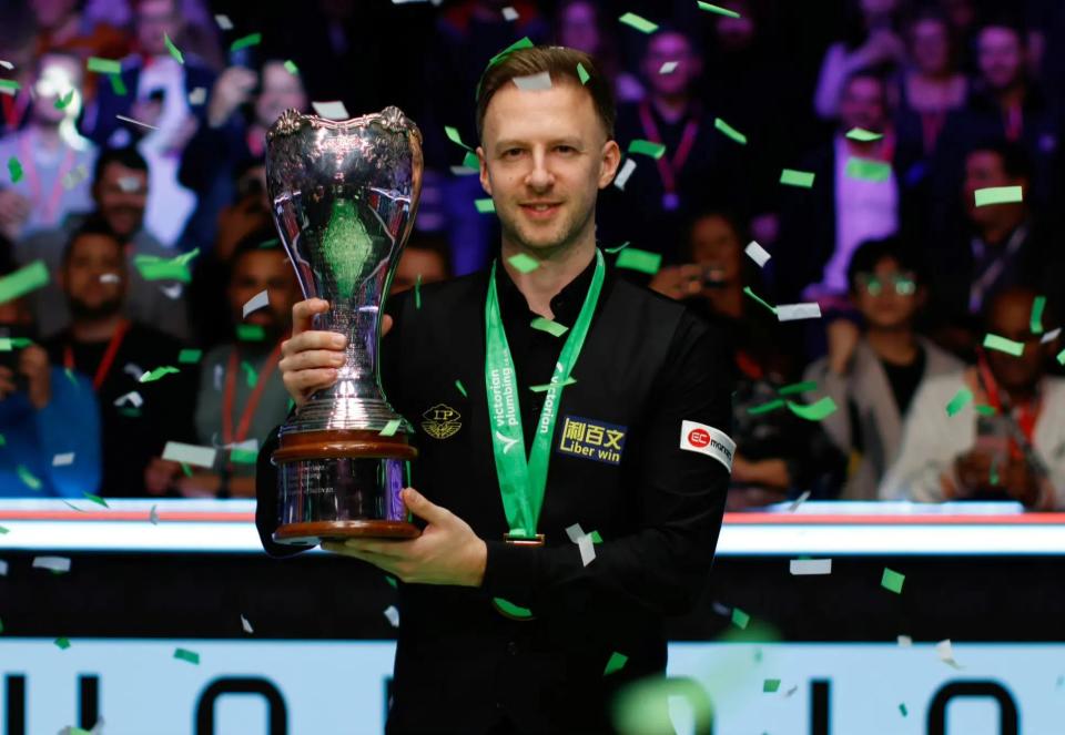 西甲3月最佳教练候选：弗里克&佩莱格里尼&希拉尔德斯在列.